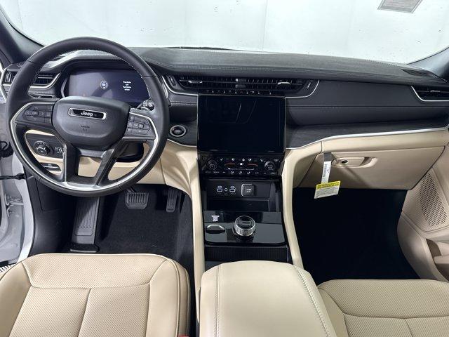 new 2025 Jeep Grand Cherokee car, priced at $48,439