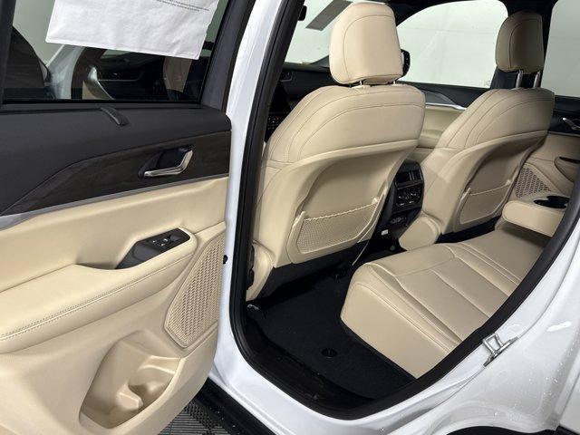 new 2025 Jeep Grand Cherokee car, priced at $48,439