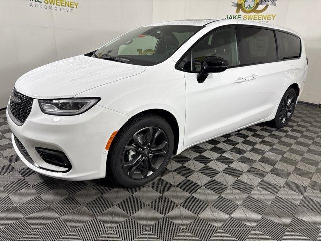 new 2026 Chrysler Pacifica car, priced at $43,491