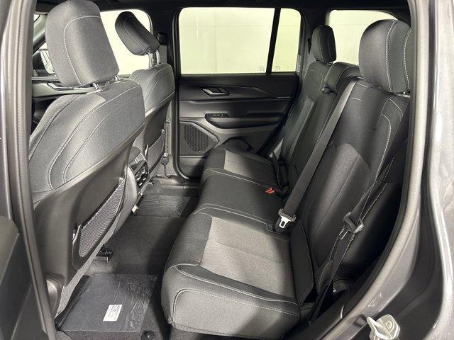 new 2025 Jeep Grand Cherokee car, priced at $39,146