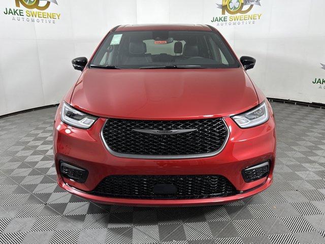 new 2026 Chrysler Pacifica car, priced at $46,479