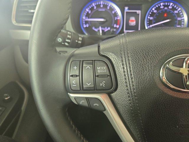 used 2018 Toyota Highlander car, priced at $22,988