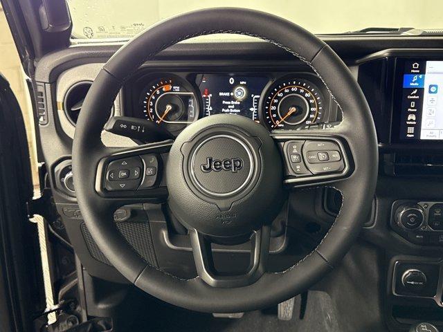new 2025 Jeep Wrangler car, priced at $45,131