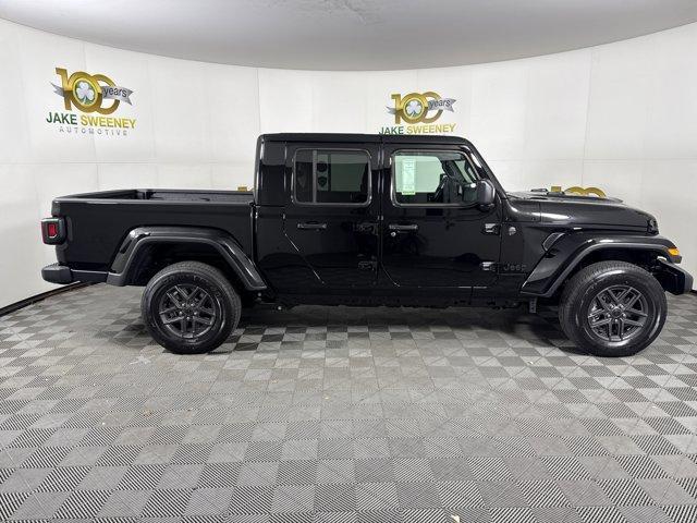 new 2025 Jeep Gladiator car, priced at $46,513