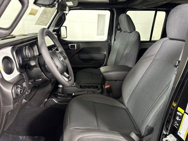 new 2025 Jeep Gladiator car, priced at $46,513