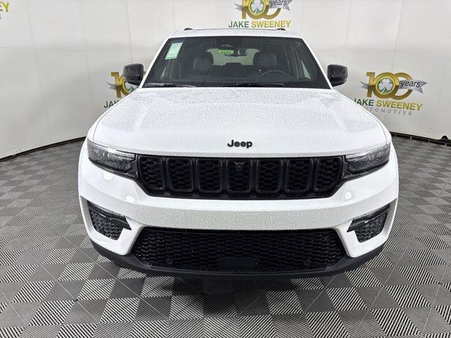 new 2025 Jeep Grand Cherokee car, priced at $49,621