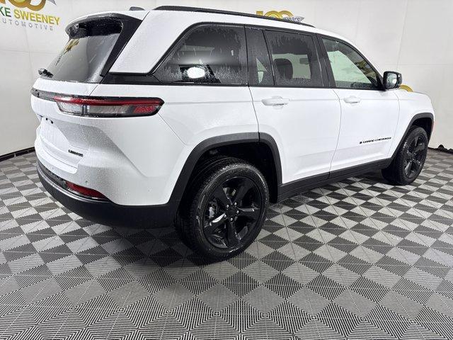 new 2025 Jeep Grand Cherokee car, priced at $49,621