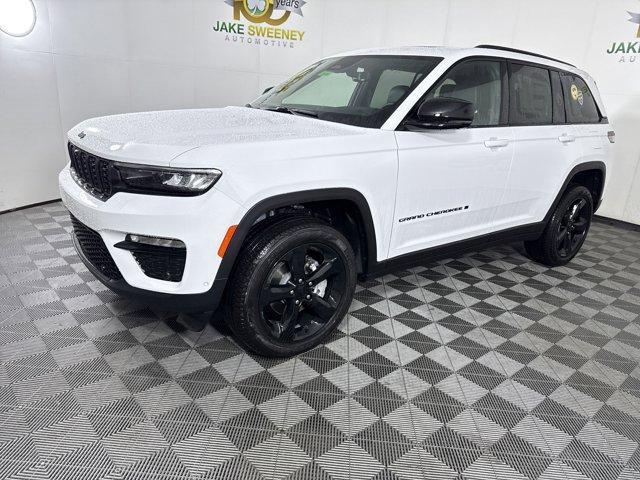 new 2025 Jeep Grand Cherokee car, priced at $49,621