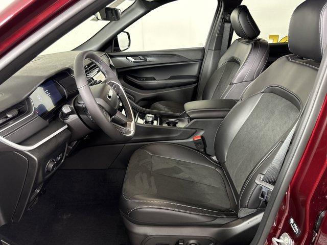 new 2025 Jeep Grand Cherokee car, priced at $42,222