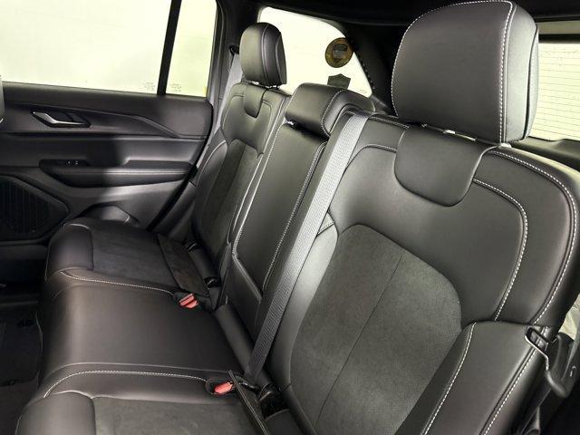 new 2025 Jeep Grand Cherokee car, priced at $42,222