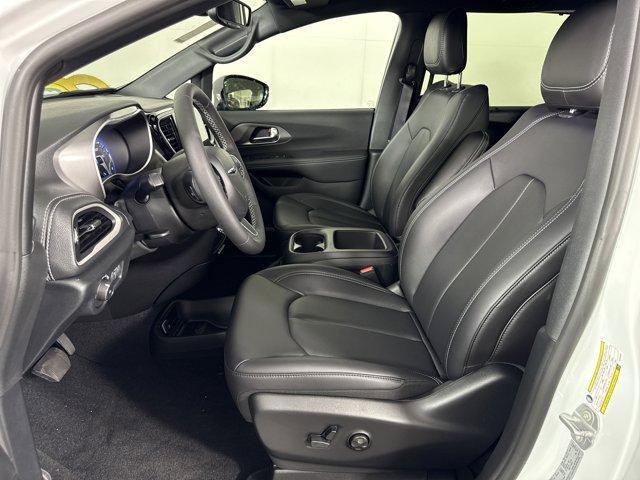 new 2026 Chrysler Pacifica car, priced at $40,519