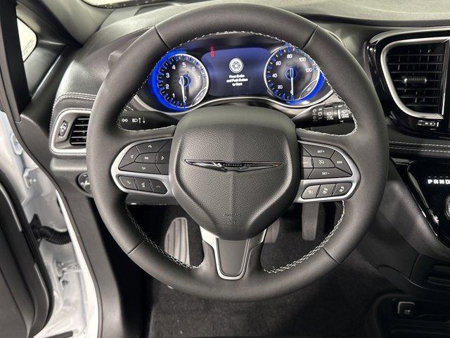 new 2026 Chrysler Pacifica car, priced at $40,519