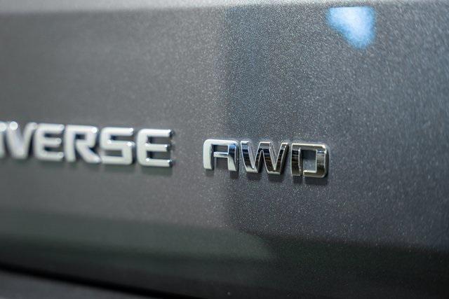 used 2022 Chevrolet Traverse car, priced at $29,552