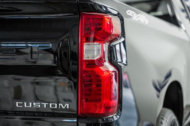 new 2025 Chevrolet Silverado 1500 car, priced at $39,995