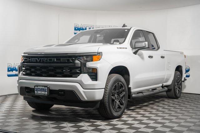 new 2025 Chevrolet Silverado 1500 car, priced at $39,995