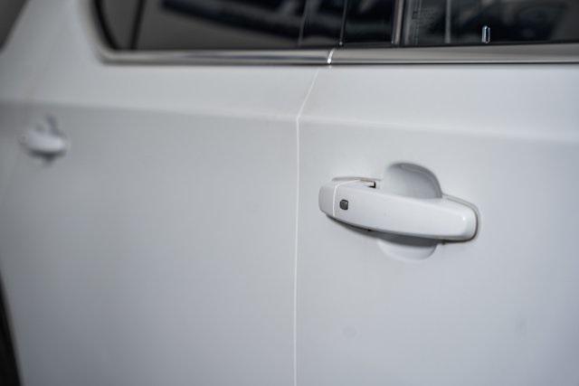 used 2022 Chevrolet Traverse car, priced at $33,830