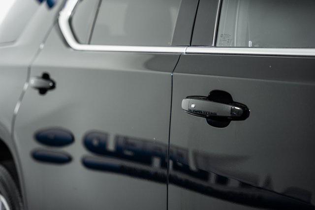 used 2023 Chevrolet Traverse car, priced at $33,531