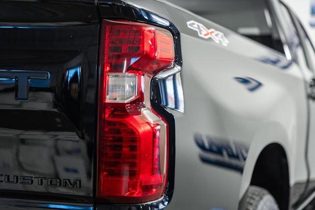 new 2026 Chevrolet Silverado 1500 car, priced at $40,450