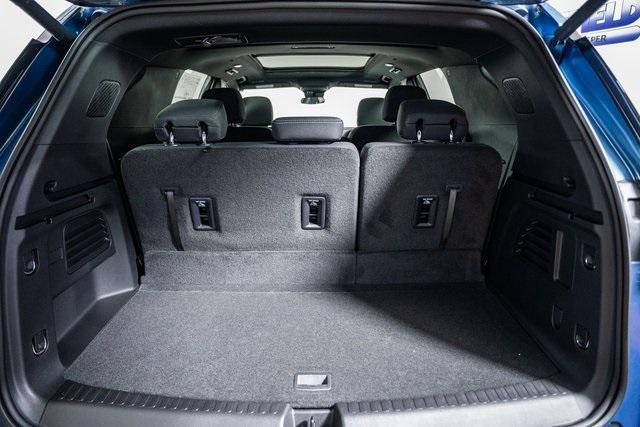new 2025 Chevrolet Traverse car, priced at $49,995