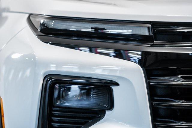 new 2025 Chevrolet Traverse car, priced at $47,695