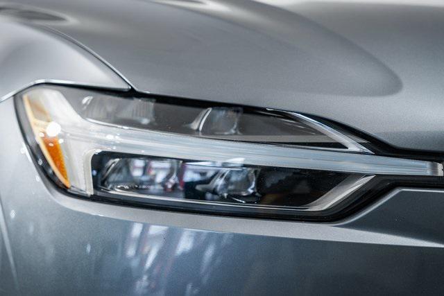 used 2020 Volvo XC60 car, priced at $23,380