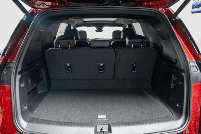 new 2025 Chevrolet Traverse car, priced at $58,995
