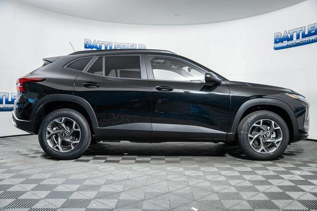 new 2025 Chevrolet Trax car, priced at $25,995