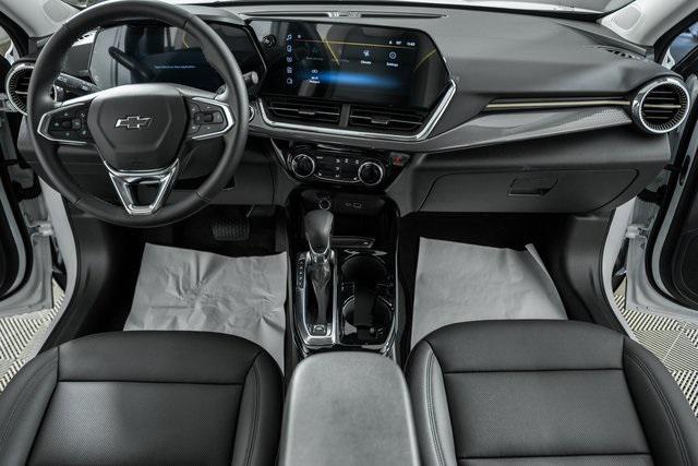 new 2025 Chevrolet Trax car, priced at $25,995