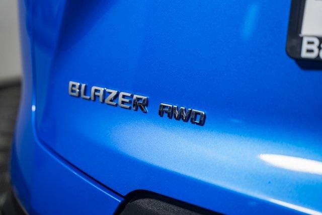 used 2025 Chevrolet Blazer car, priced at $27,999