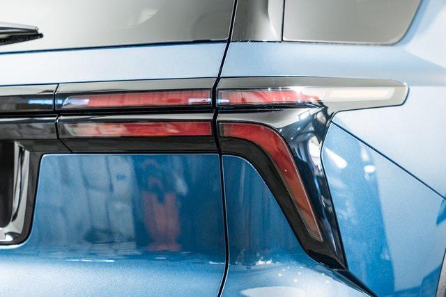 new 2025 Chevrolet Traverse car, priced at $55,445