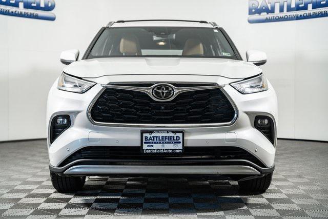 used 2021 Toyota Highlander car, priced at $32,992