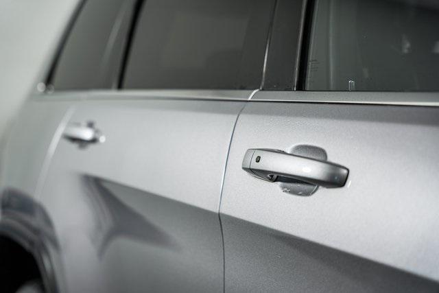 used 2019 Jeep Grand Cherokee car, priced at $18,770