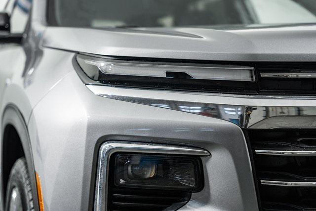 new 2025 Chevrolet Traverse car, priced at $49,999