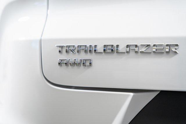 new 2025 Chevrolet TrailBlazer car, priced at $34,444
