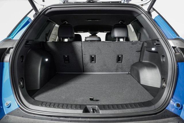 new 2025 Chevrolet Equinox car, priced at $33,533