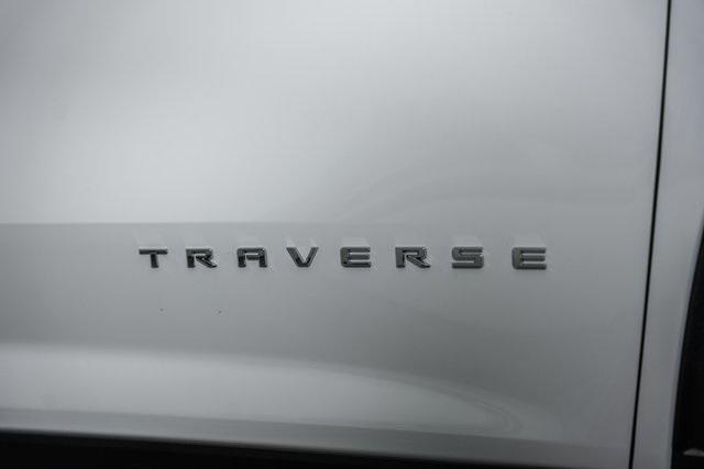 new 2025 Chevrolet Traverse car, priced at $40,999