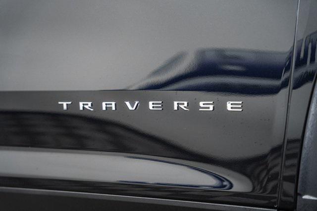 new 2025 Chevrolet Traverse car