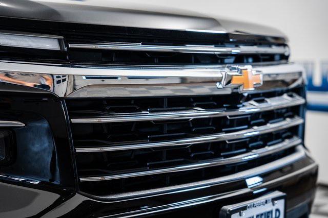 new 2025 Chevrolet Traverse car, priced at $41,995