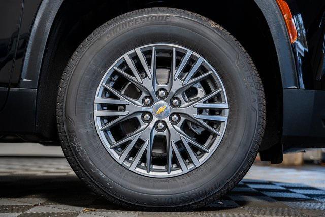 new 2025 Chevrolet Traverse car, priced at $41,995