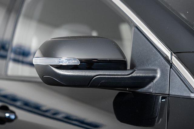 new 2025 Chevrolet Traverse car, priced at $41,995