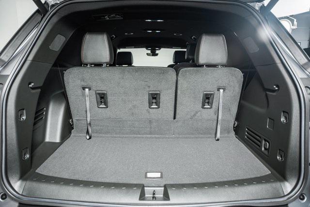 used 2023 Chevrolet Traverse car, priced at $36,995