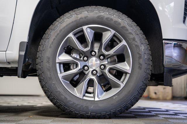 new 2025 Chevrolet Silverado 1500 car, priced at $43,933