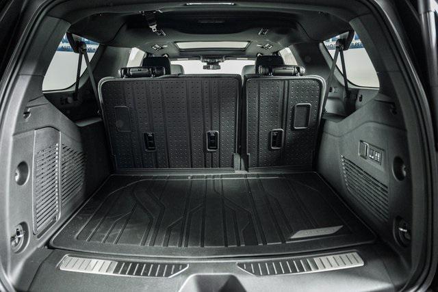 new 2025 Chevrolet Suburban car, priced at $77,477