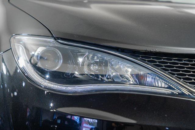 used 2018 Chrysler Pacifica car, priced at $9,500