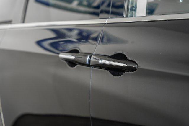 used 2018 Chrysler Pacifica car, priced at $9,500