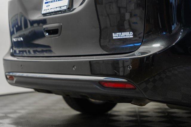 used 2018 Chrysler Pacifica car, priced at $9,500