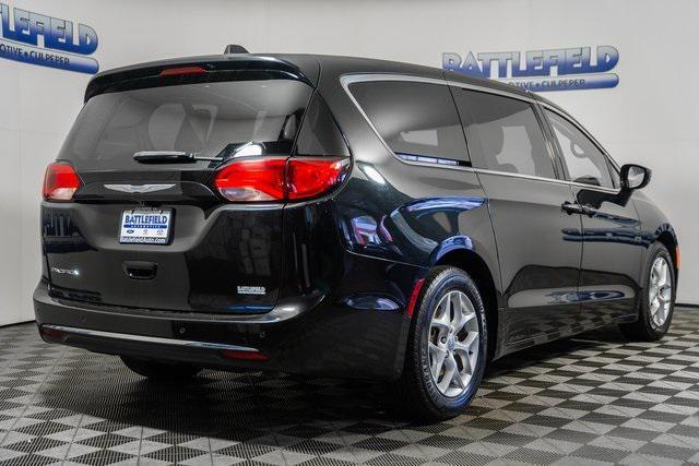 used 2018 Chrysler Pacifica car, priced at $9,500