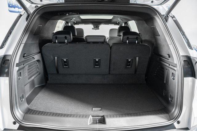 new 2025 Chevrolet Traverse car, priced at $45,459