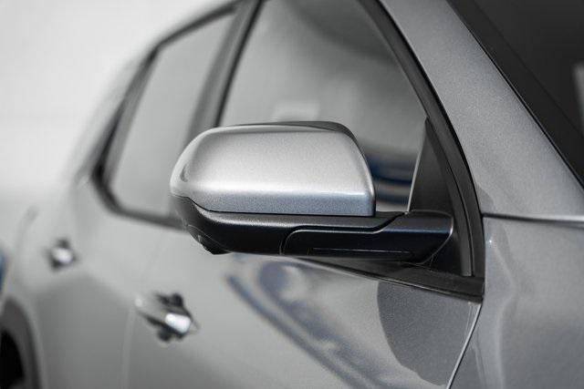 new 2026 Chevrolet Equinox car, priced at $31,355