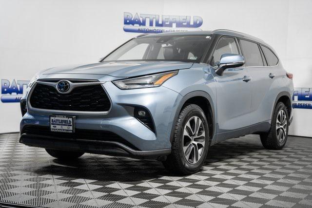 used 2021 Toyota Highlander car, priced at $27,540